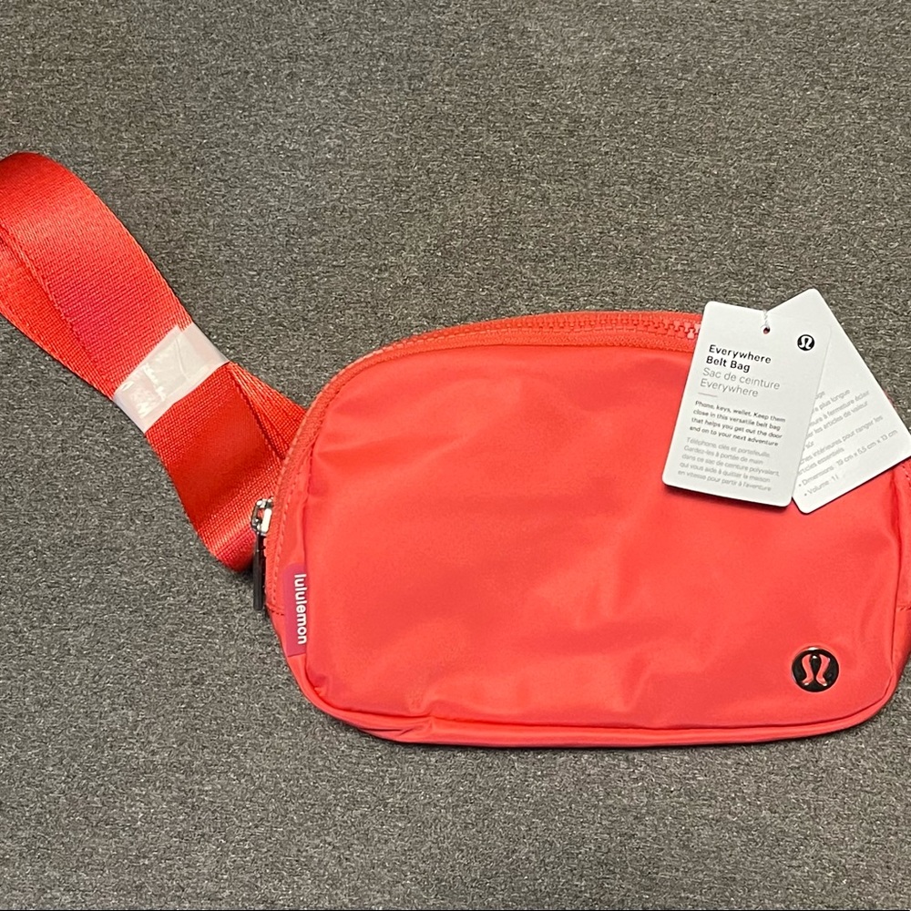lululemon everywhere belt bag
